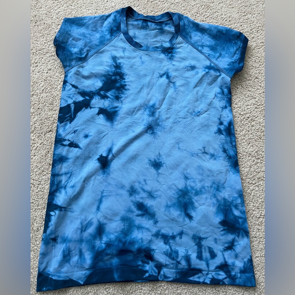 Lululemon swiftly tech